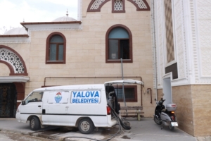 RAMAZAN AYI ÖNCESİ CAMİLERDE TEMİZLİK ÇALIŞMASI BAŞLATILDI